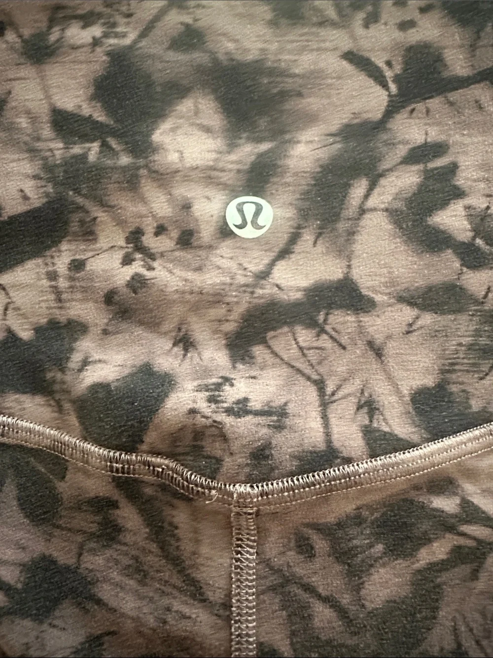 lululemon athletica - Mauve and Black Patterned Align Leggings - Size 6
